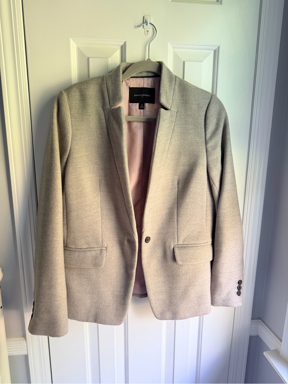 Banana Republic Women’s gray Blazer - Single Button Tailored Jacket